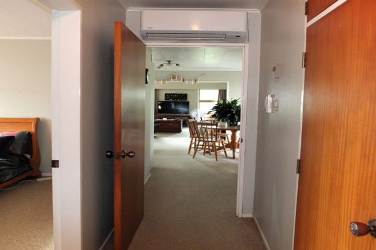 Photo of property in 76 Cook Street, Foxton, 4814