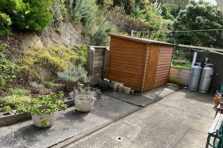 Photo of property in Regency Flats, 6/29-45 Miramar North Road, Miramar, Wellington, 6022