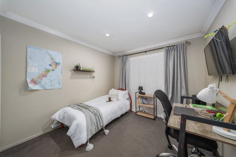 Photo of property in 42 Gladstone Road, Woodend, 7610