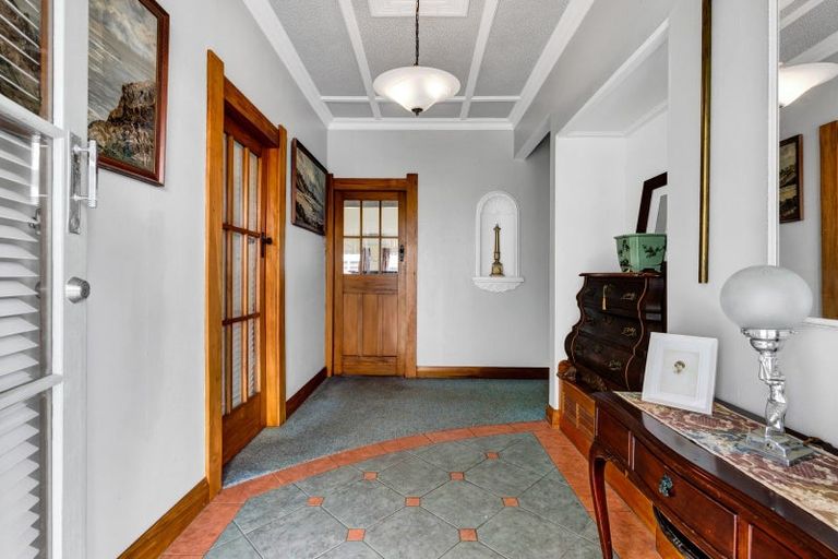 Photo of property in 17 Albion Street, Hawera, 4610