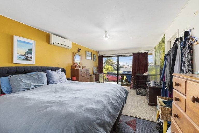 Photo of property in 44 View Road, Titahi Bay, Porirua, 5022