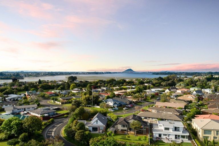 Photo of property in 2 Worsley Way, Bellevue, Tauranga, 3110
