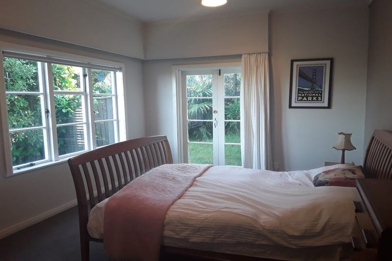 Photo of property in 6 Upoko Road, Hataitai, Wellington, 6021