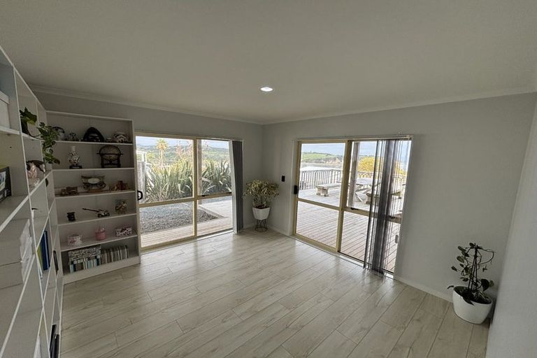 Photo of property in 49a Everard Avenue, Army Bay, Whangaparaoa, 0930