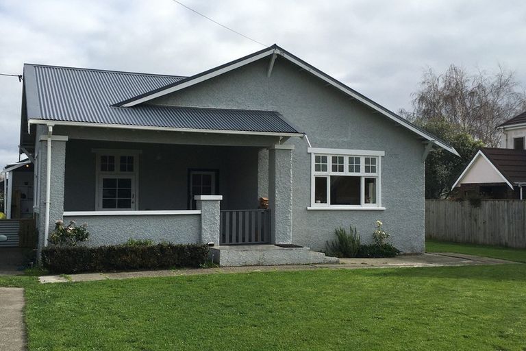 Photo of property in 6 Malcolm Street, Martinborough, 5711