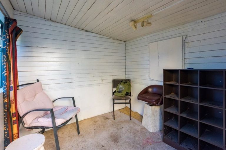 Photo of property in 29 Wairau Road, Picton, 7220