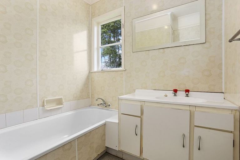 Photo of property in 1145 Kahikatea Flat Road, Waitoki, Kaukapakapa, 0871