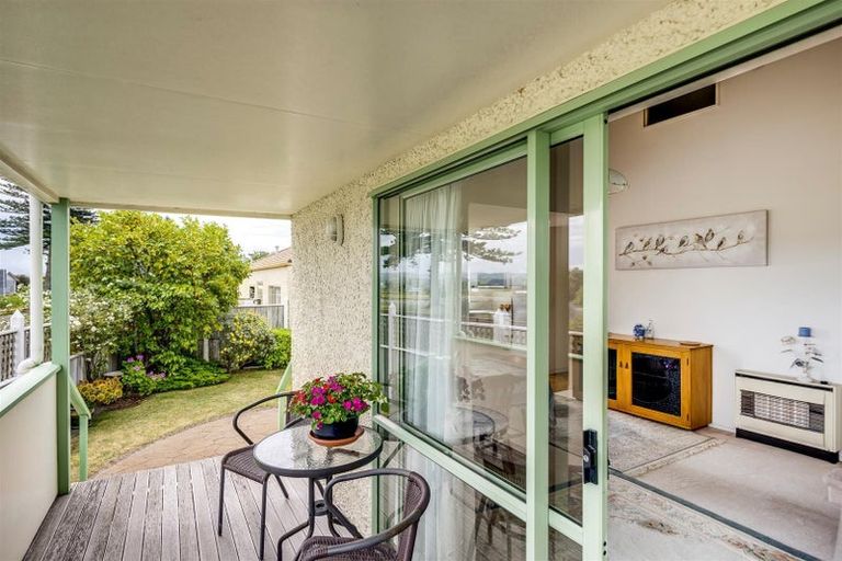 Photo of property in 8/178 Charles Street, Westshore, Napier, 4110