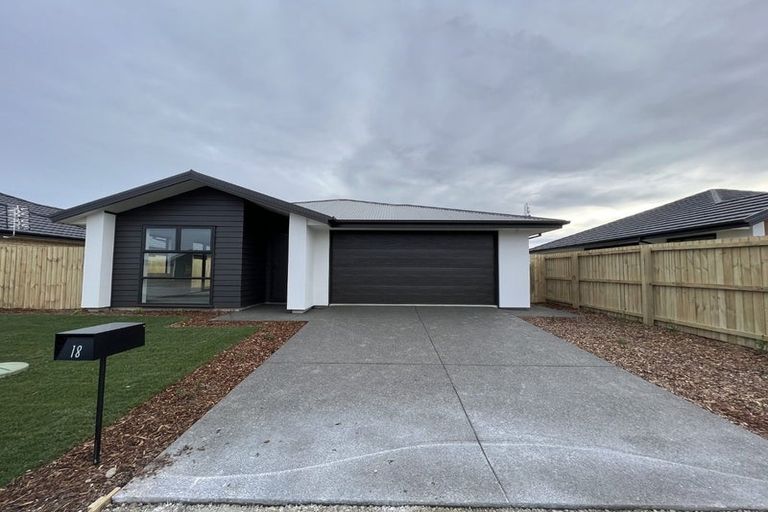 Photo of property in 18 Ned Place, Halswell, Christchurch, 8025