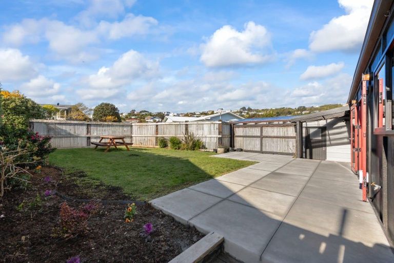 Photo of property in 7 Ayr Place, Papakowhai, Porirua, 5024