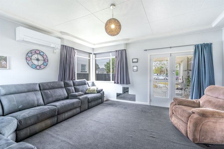 Photo of property in 19 Milton Street, Gore, 9710