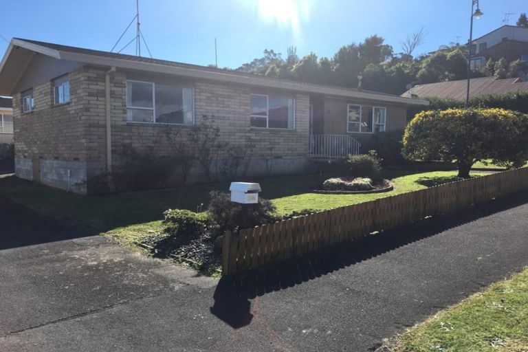 Photo of property in 9 Newcastle Road, Dinsdale, Hamilton, 3204