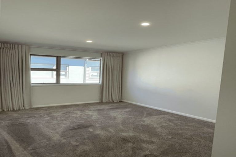 Photo of property in 10 Lucern Lane, Petone, Lower Hutt, 5012