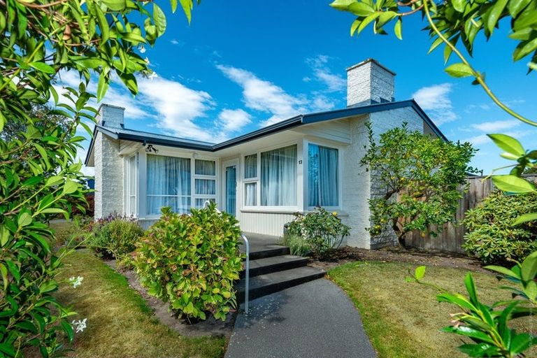 Photo of property in 13 Woodbury Street, Avonhead, Christchurch, 8042