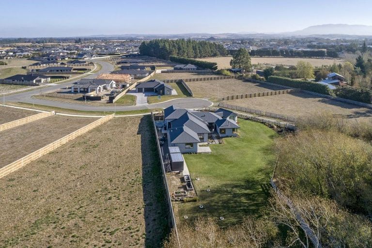 Photo of property in 6 Harrier Place, Amberley, 7410