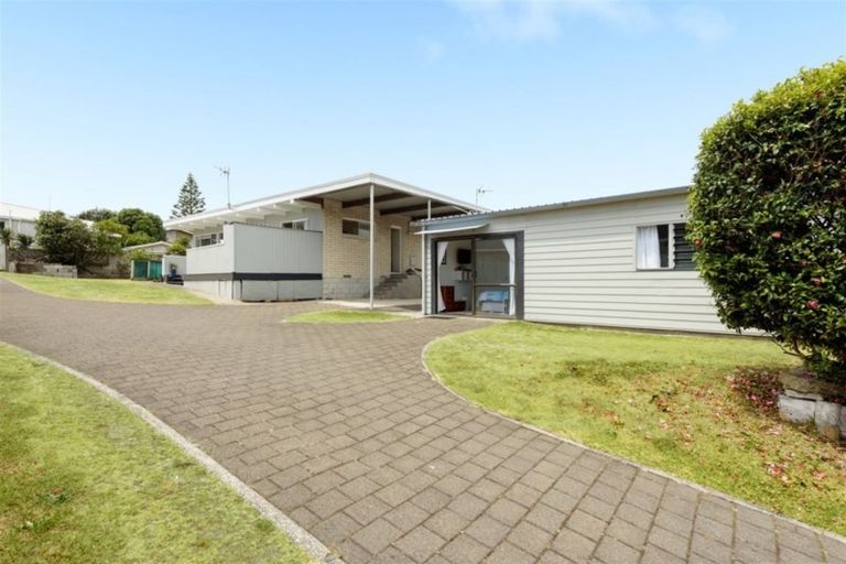 Photo of property in 335 Oceanbeach Road, Mount Maunganui, 3116