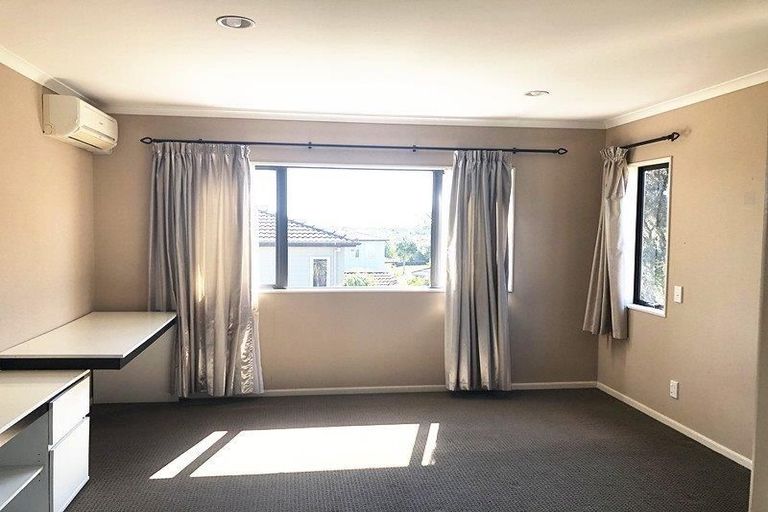 Photo of property in 4 Drumston Place, Flat Bush, Auckland, 2019