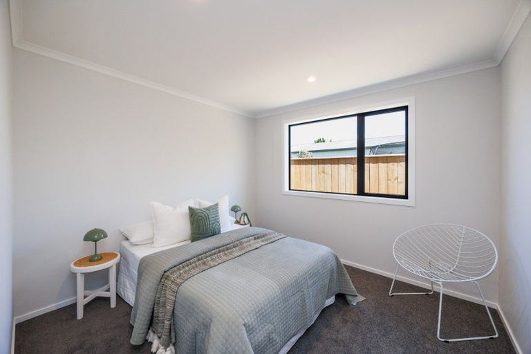 Photo of property in 5a Belvedere Crescent, Takaro, Palmerston North, 4412