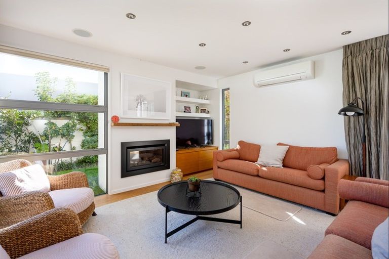 Photo of property in 76 Aubrey Road, Wanaka, 9305