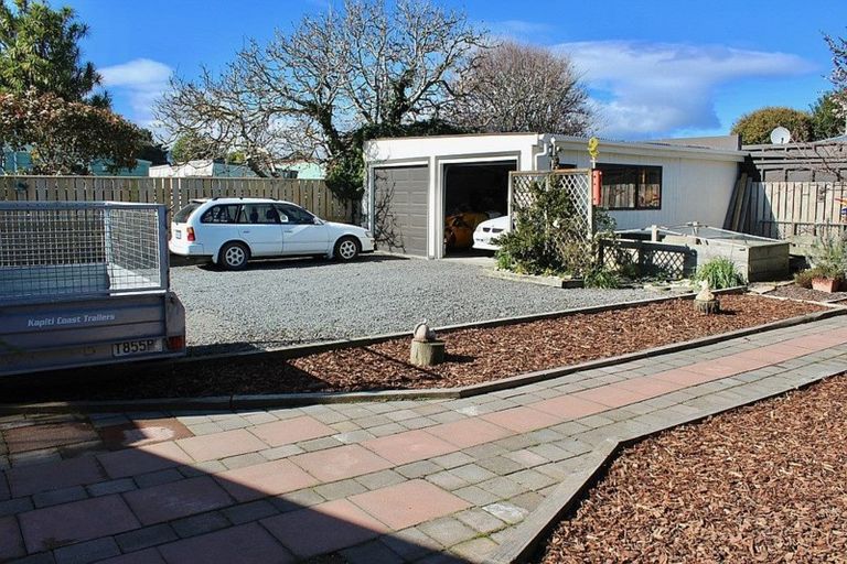 Photo of property in 129a Rangiuru Road, Otaki Beach, Otaki, 5512