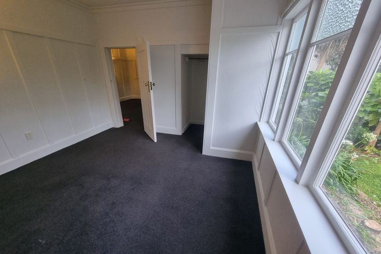 Photo of property in 104 Glenmore Street, Northland, Wellington, 6012