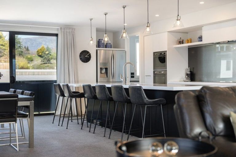 Photo of property in 14 Primary Lane, Wanaka, 9305