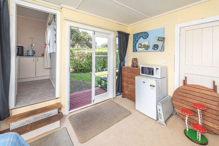 Photo of property in 31 Karaka Street, Castlecliff, Whanganui, 4501