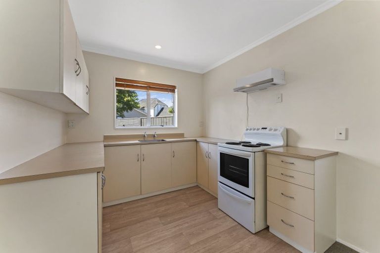 Photo of property in 5 Newton Place, Westbrook, Palmerston North, 4412