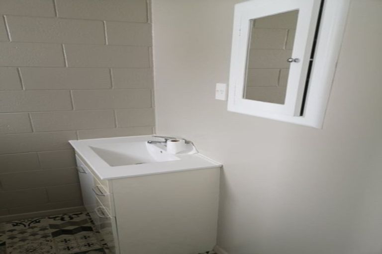 Photo of property in 1/932 Colombo Street, St Albans, Christchurch, 8014