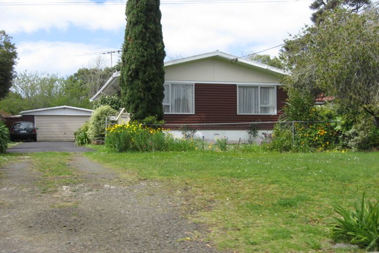 Photo of property in 10 George Avenue, Herald Island, Auckland, 0618