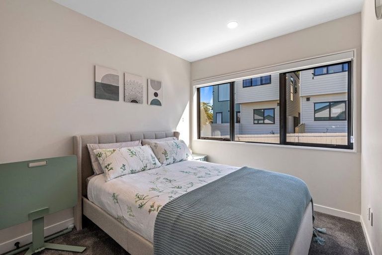 Photo of property in 10b Cranston Street, Torbay, Auckland, 0632