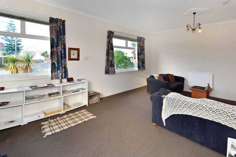 Photo of property in 84 Oram Avenue, New Brighton, Christchurch, 8061