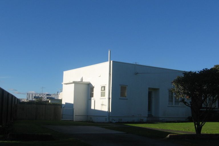 Photo of property in 7 Guthrie Street, Waterloo, Lower Hutt, 5011