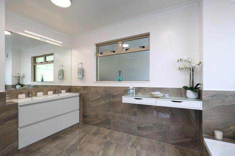 Photo of property in 6 Whitehead Place, Atawhai, Nelson, 7010