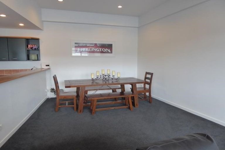 Photo of property in Atlas House, 8/22 Ghuznee Street, Te Aro, Wellington, 6011
