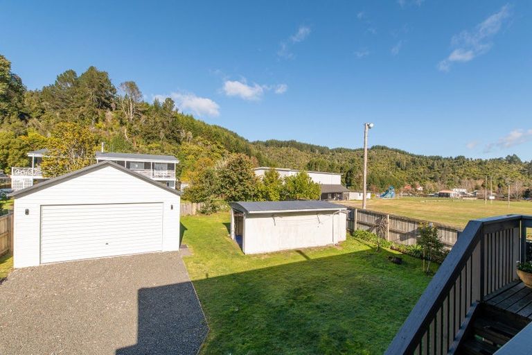 Photo of property in 32 Aoturoa Avenue, Rotoiti Forest, Rotorua, 3074