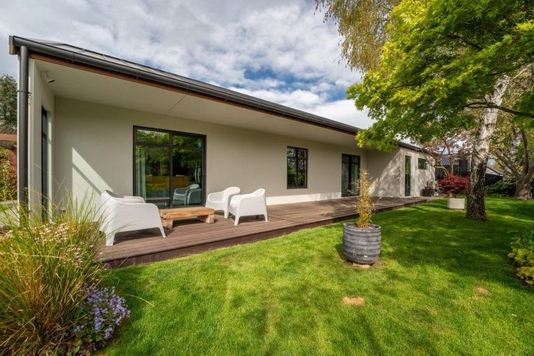 Photo of property in 2 Templer Street, Geraldine, 7930