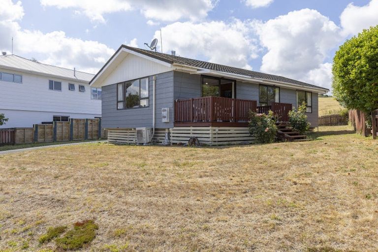 Photo of property in 12 Epping Place, Richmond Heights, Taupo, 3330