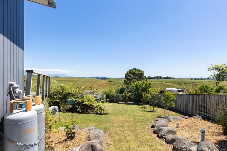Photo of property in 794 Otaraoa Road, Tikorangi, Waitara, 4383
