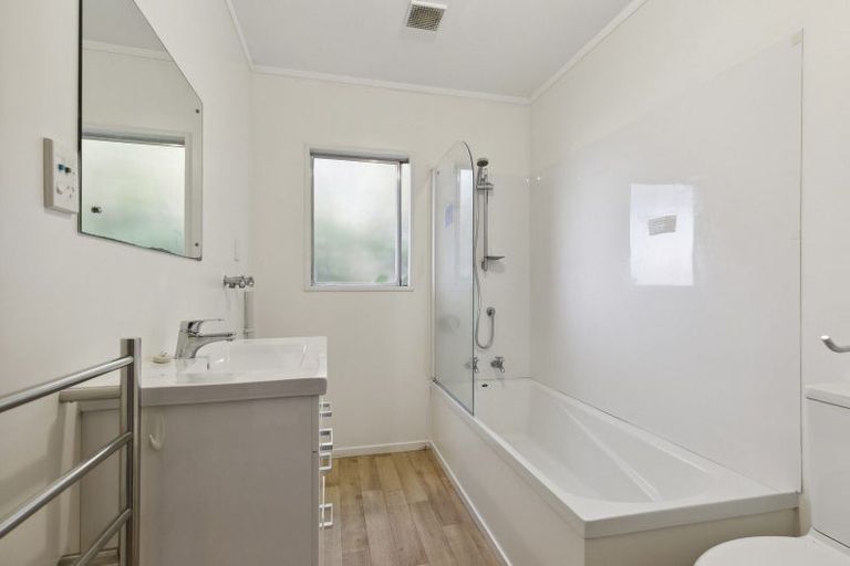 Photo of property in 46 Winston Street, Crofton Downs, Wellington, 6035