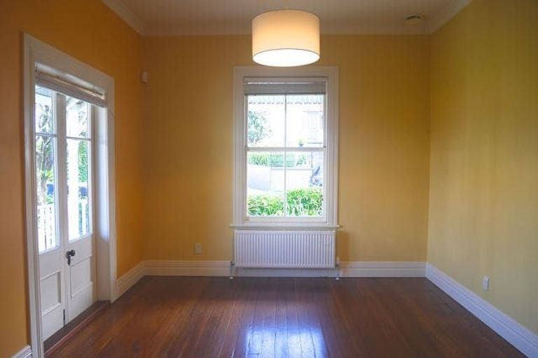 Photo of property in 4 Nikau Street, Newtown, Wellington, 6021