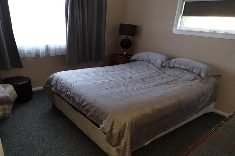 Photo of property in 10 Leicester Street, Patea, 4520