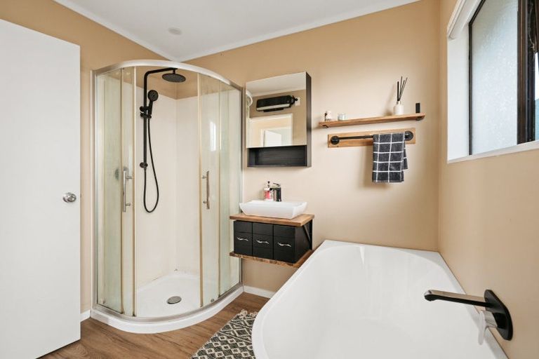 Photo of property in 115b Forrester Drive, Welcome Bay, Tauranga, 3112