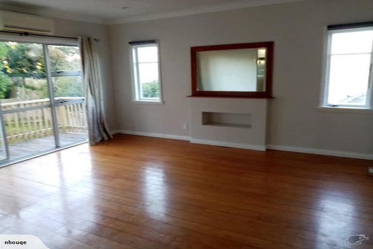 Photo of property in 52 Chamberlain Road, Karori, Wellington, 6012