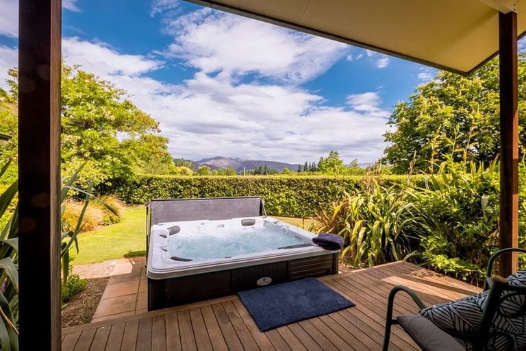 Photo of property in 82 Burn Cottage Road, Cromwell, 9384