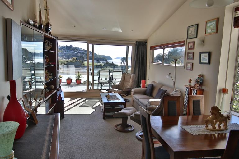 Photo of property in Bridgewater Apartments, 301/7 Te Rangi Cross Road, Paihia, 0200