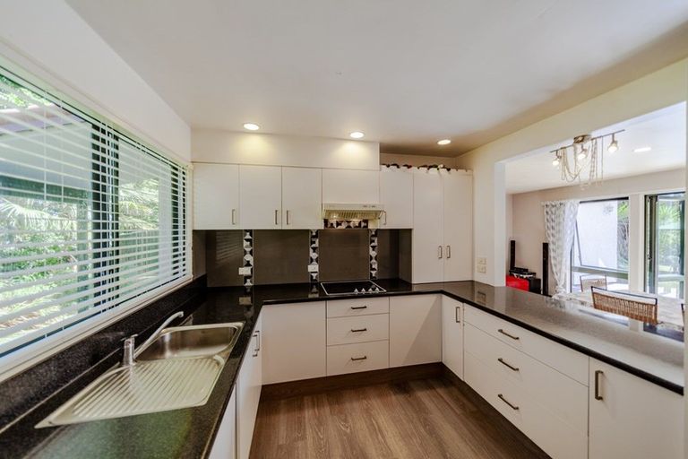 Photo of property in 7 Albert Street, Clive, 4102