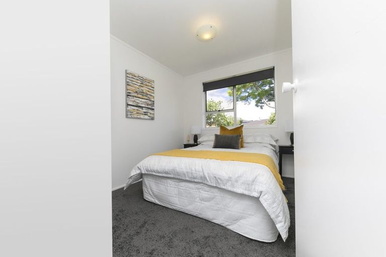 Photo of property in 7 Tangelo Place, Bucklands Beach, Auckland, 2012