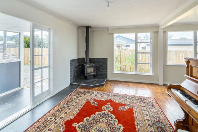 Photo of property in 29 Wallace Street, Featherston, 5710