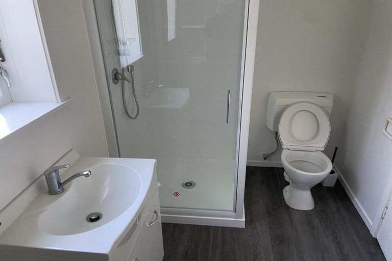 Photo of property in 13 Ngaio Gorge Road, Ngaio, Wellington, 6035